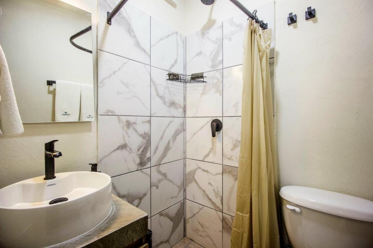 Loft Alatorre Aparthotel กัวดาลาฮารา ภายนอก รูปภาพ