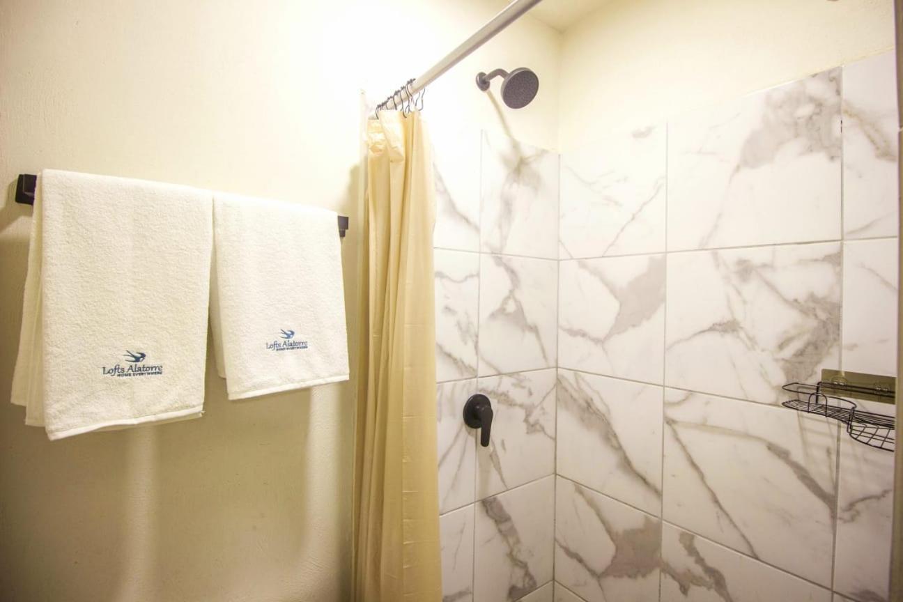 Loft Alatorre Aparthotel กัวดาลาฮารา ภายนอก รูปภาพ