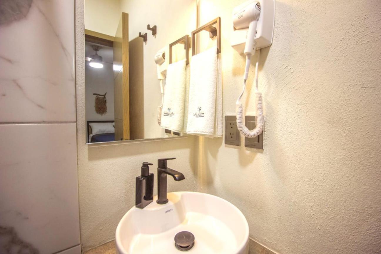 Loft Alatorre Aparthotel กัวดาลาฮารา ภายนอก รูปภาพ